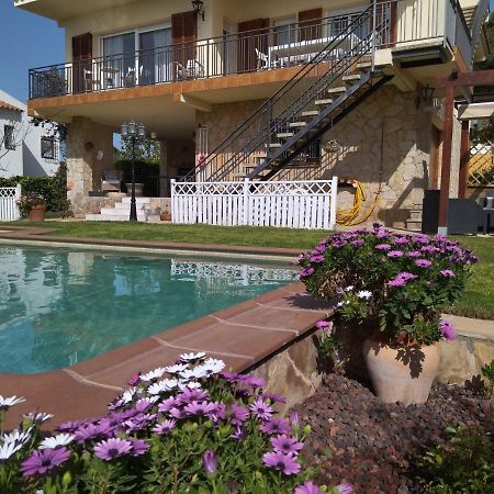 Sunny Holiday Home Creixell Exterior foto