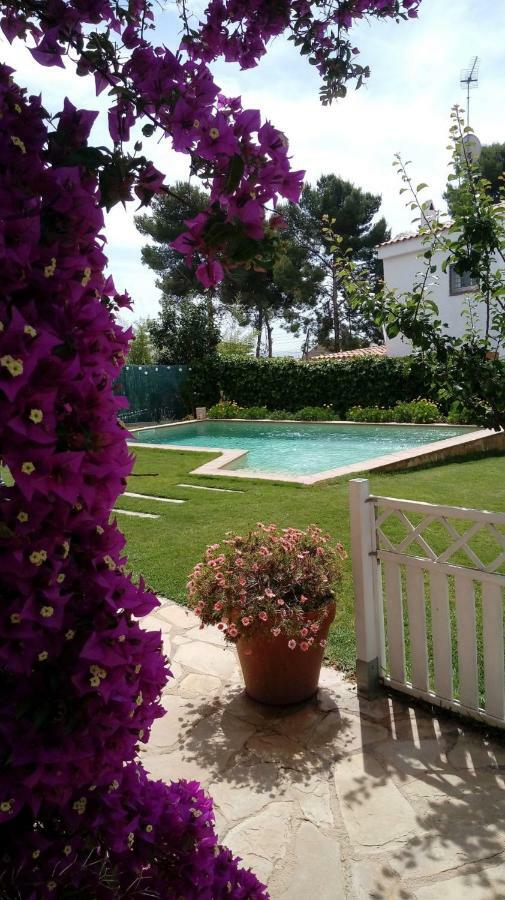 Sunny Holiday Home Creixell Exterior foto